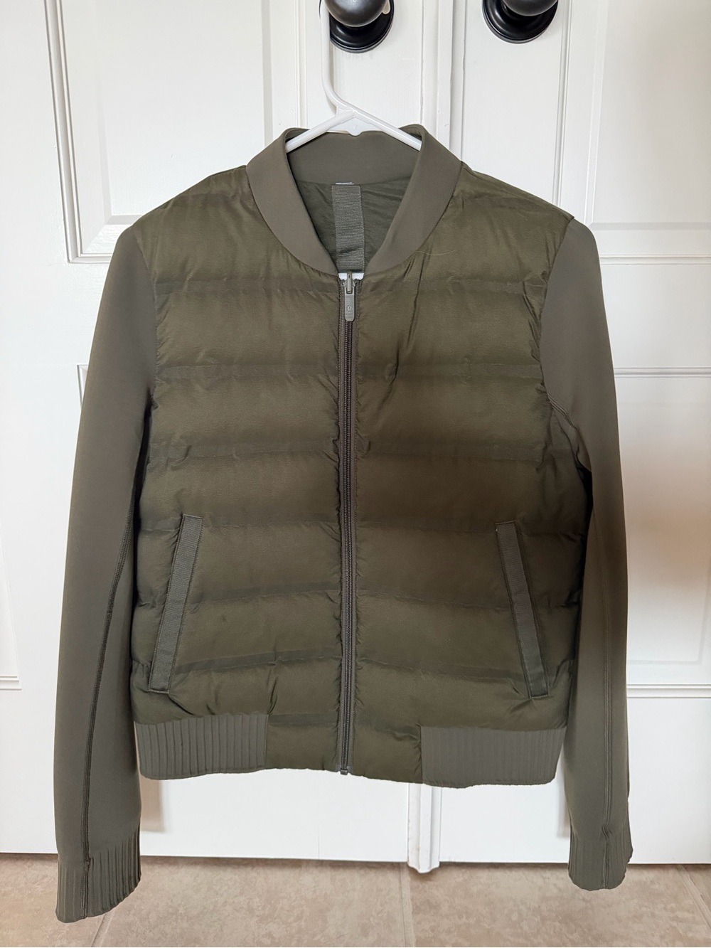 Lululemon Women’s Olive Green Quilted Bomber Jacket